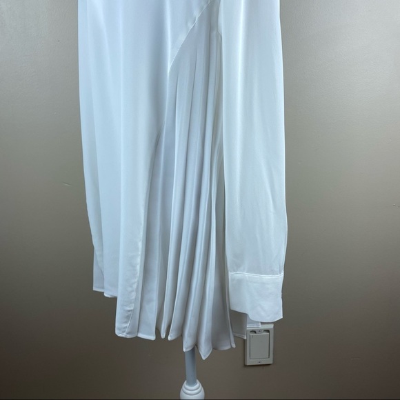 NWT. Zara White Blouse with Sides Pleats. Size M. - Picture 12 of 15